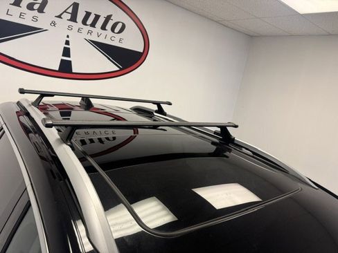 Used 2019 GMC Terrain SLT w/ Preferred Package image 2