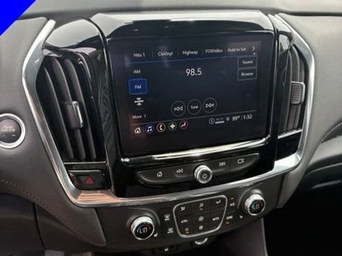 Used 2023 Chevrolet Traverse LT FWD image 21