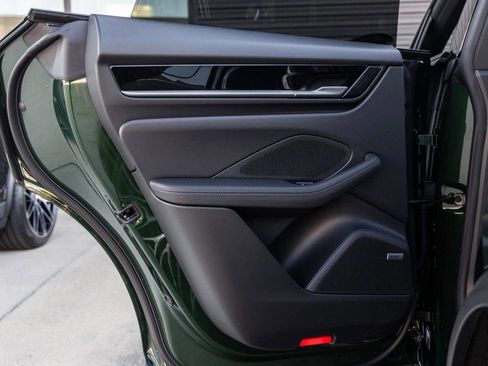 New 2025 Porsche Macan Electric image 83