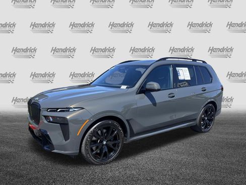 Used 2026 BMW X7 xDrive40i w/ M Sport Package AWD/4WD image 5