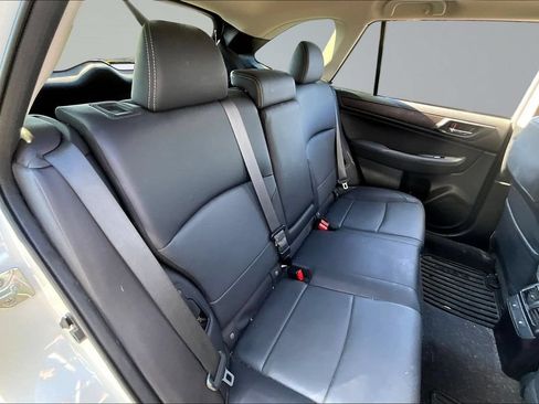 Used 2017 Subaru Outback 2.5i Limited AWD/4WD image 22