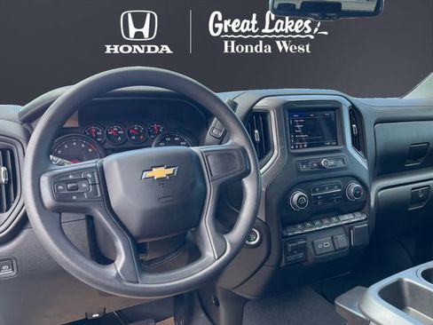 Used 2024 Chevrolet Silverado 2500 Custom w/ Custom Convenience Package AWD/4WD image 10