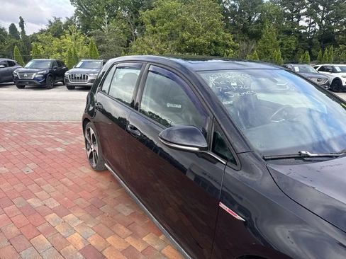 Used 2015 Volkswagen GTI 4-Door FWD image 18