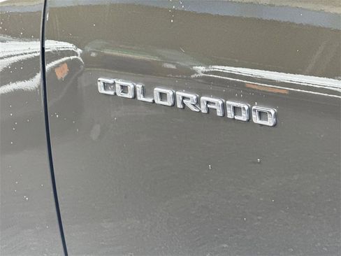 Used 2024 Chevrolet Colorado W/T image 28