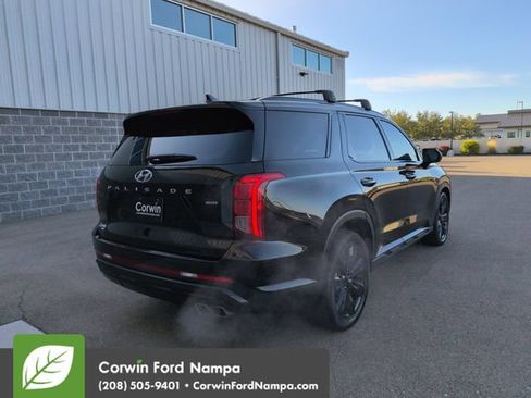 Used 2023 Hyundai Palisade XRT AWD/4WD image 3