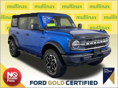 Certified 2022 Ford Bronco Base image 1