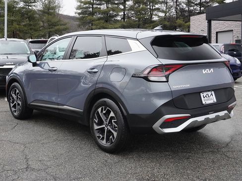 Used 2023 Kia Sportage EX image 9