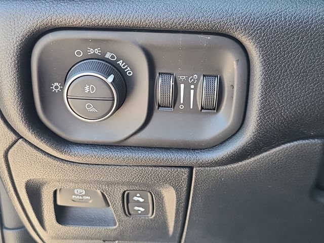 Used 2026 RAM 1500 Laramie AWD/4WD image 21
