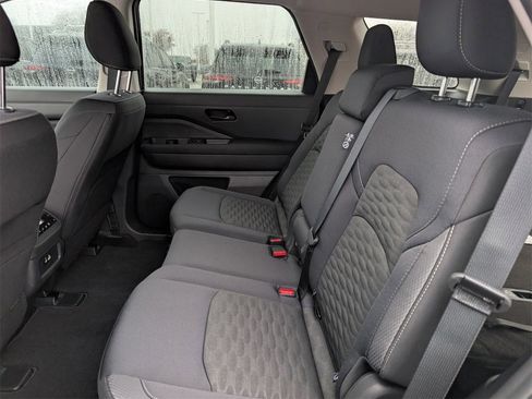 New 2025 Nissan Pathfinder SV image 20