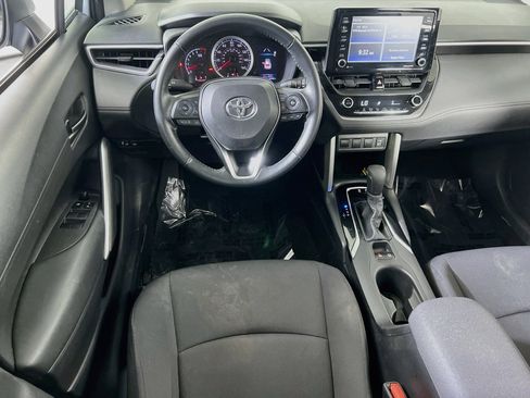 Used 2022 Toyota Corolla Cross LE AWD/4WD image 20