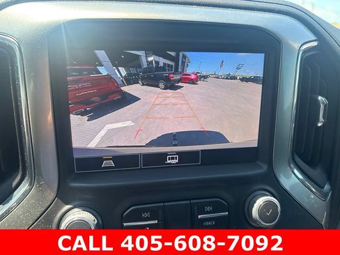 Used 2022 Chevrolet Silverado 1500 LT Trail Boss w/ Convenience Package II AWD/4WD image 9