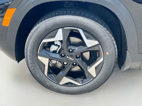 New 2026 Kia Seltos S FWD image 31