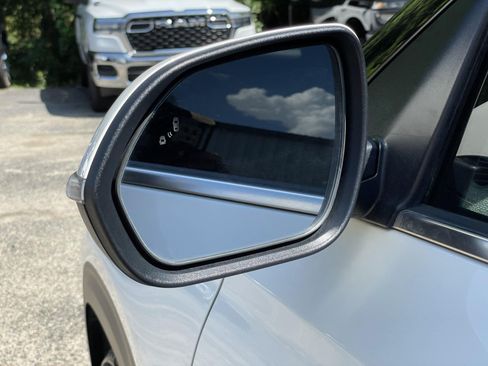 Used 2024 Kia Seltos S FWD image 37