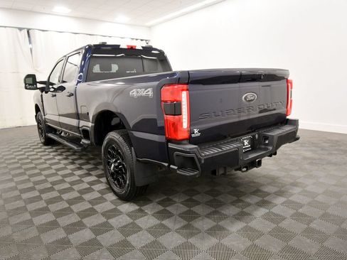 Used 2023 Ford F250 Lariat w/ Black Appearance Package AWD/4WD image 5