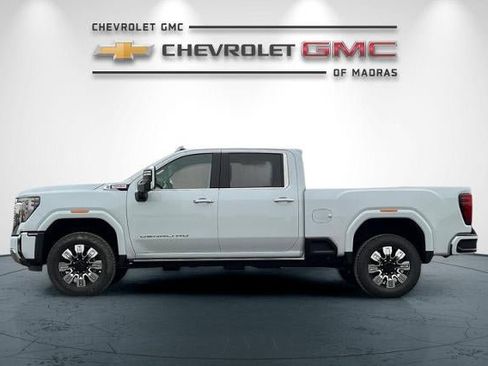 New 2026 GMC Sierra 2500 Denali w/ Denali Reserve Package AWD/4WD image 6