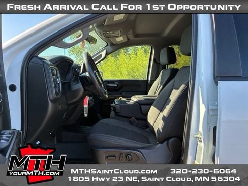 Used 2022 Chevrolet Silverado 2500 LT AWD/4WD image 9