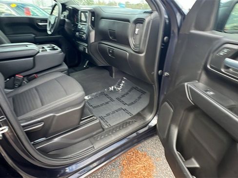 Certified 2022 Chevrolet Silverado 1500 Custom w/ LPO, Dark Essentials Package image 16