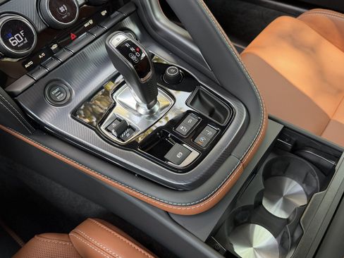 Used 2024 Jaguar F-TYPE R-Dynamic RWD image 28