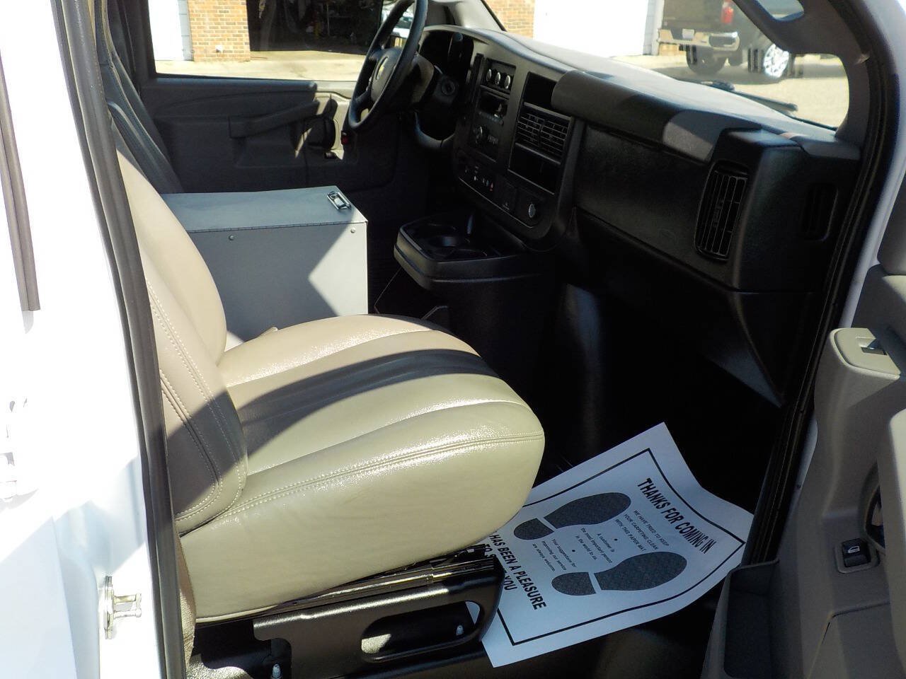 Used 2021 Chevrolet Express 2500 w/ Driver Convenience Package RWD image 23