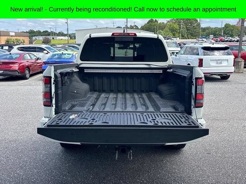 Used 2024 Nissan Frontier Pro-X w/ Pro Convenience Package RWD image 3