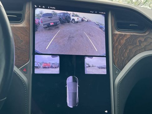 Used 2019 Tesla Model X Long Range image 22