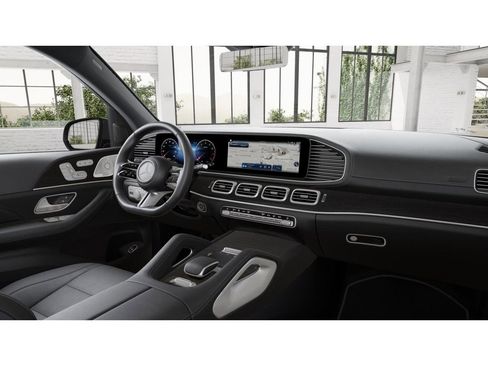 New 2026 Mercedes-Benz GLS 450 4MATIC image 6