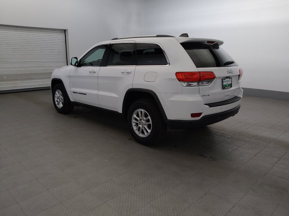 Used 2018 Jeep Grand Cherokee Laredo AWD/4WD image 3