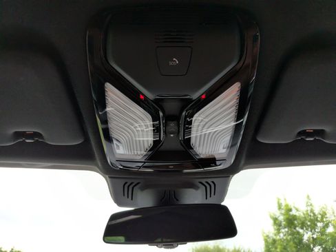 Used 2022 BMW X5 M50i AWD/4WD image 31