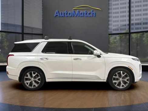 Used 2022 Hyundai Palisade Limited w/ Winter Package FWD image 11