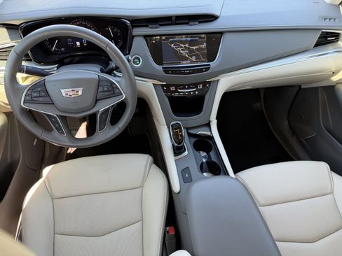 Used 2019 Cadillac XT5 Luxury image 14