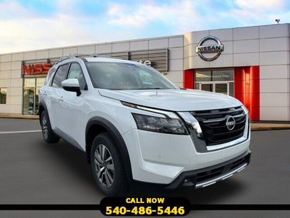New 2025 Nissan Pathfinder SL