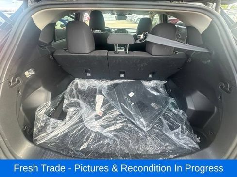 Used 2024 Subaru Crosstrek 2.5i Premium AWD/4WD image 18