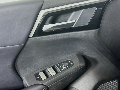 Used 2024 Mitsubishi Outlander SE image 15