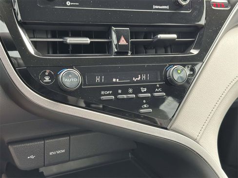 Certified 2023 Toyota Camry SE image 5