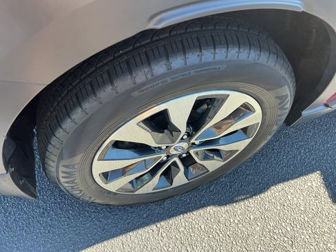 Used 2025 Subaru Outback Touring XT image 19