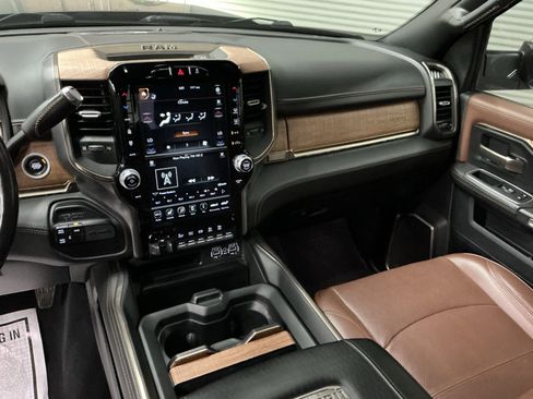 Used 2020 RAM 2500 Limited w/ Cold Weather Group image 23