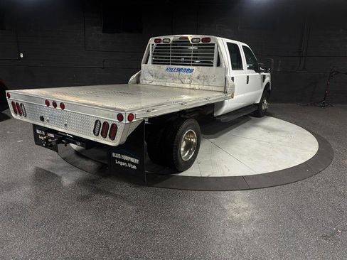 Used 2009 Ford F350 XL image 5