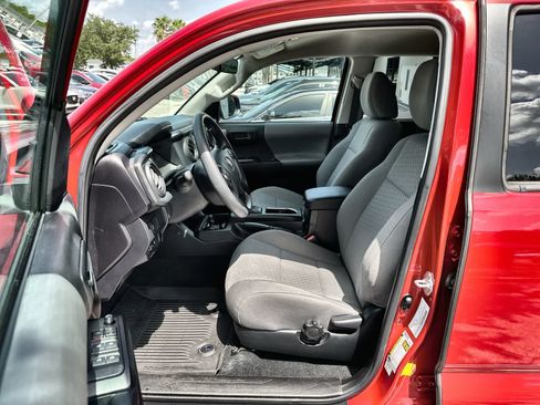 Used 2023 Toyota Tacoma SR w/ SR Convenience Package RWD image 2