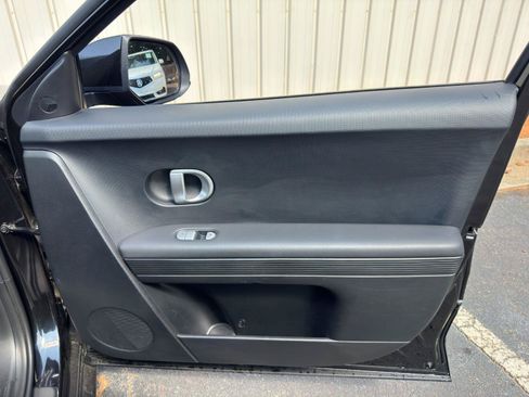 Used 2022 Hyundai Ioniq 5 SE w/ Cargo Package RWD image 40