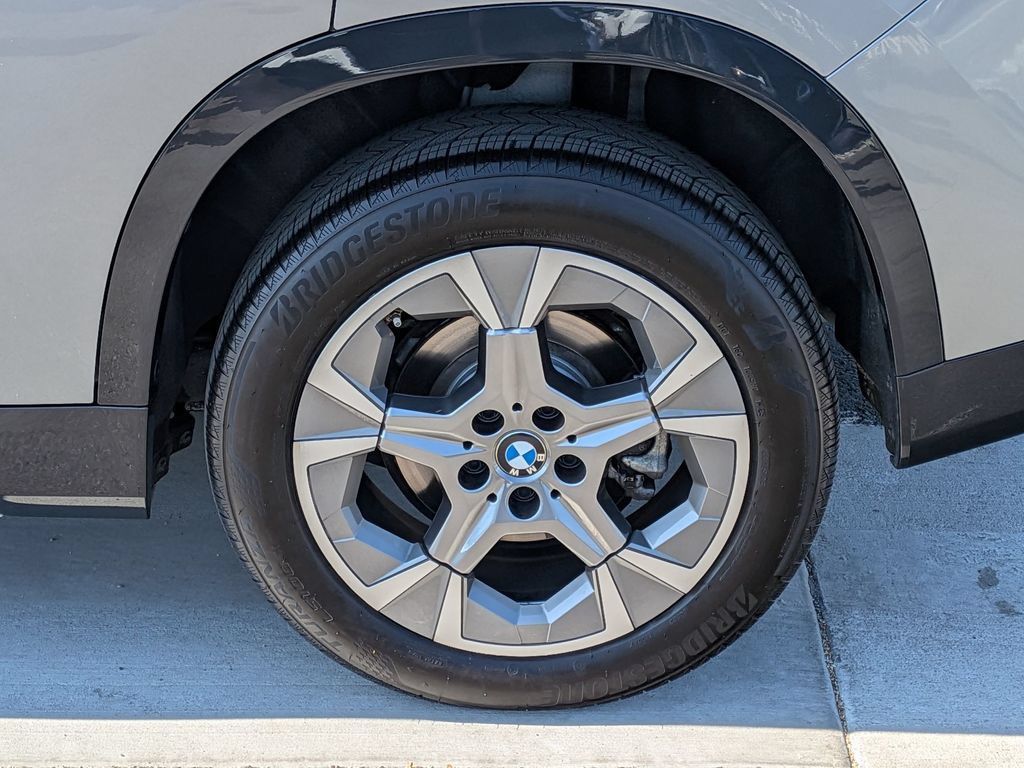 Certified 2025 BMW X1 xDrive28i AWD/4WD image 26