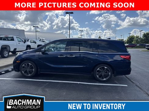 Used 2023 Honda Odyssey Elite image 5