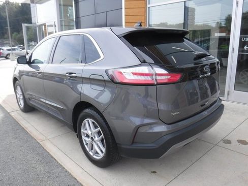 Used 2024 Ford Edge SEL image 9