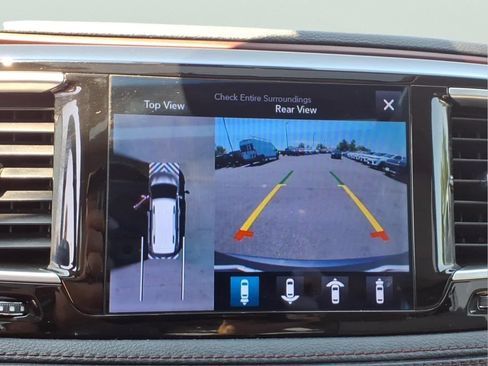 Used 2017 Chrysler Pacifica Limited w/ UConnect Theater Package FWD image 23