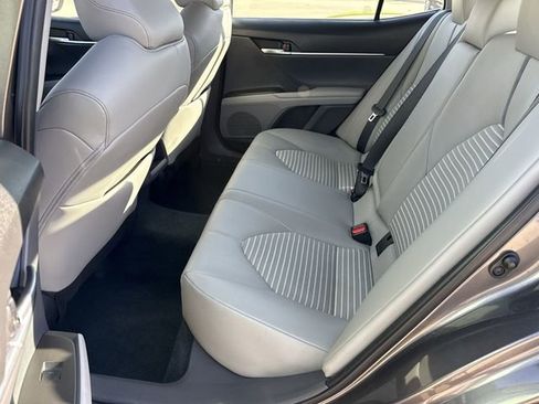Used 2024 Toyota Camry SE image 14