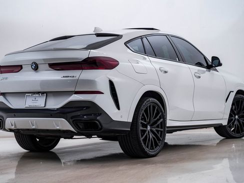Used 2021 BMW X6 xDrive40i w/ M Sport Package image 9