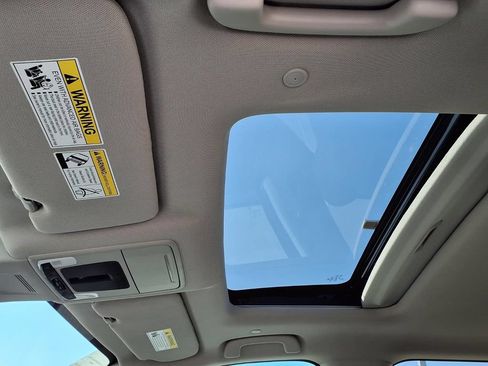 Used 2026 Honda CR-V EX image 12