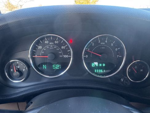 Used 2012 Jeep Wrangler Unlimited Sahara w/ Connectivity Group image 7