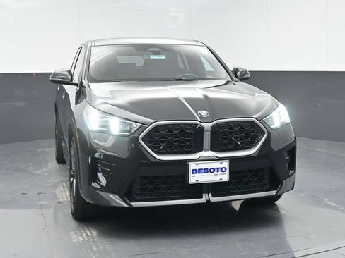 Used 2025 BMW X2 xDrive28i AWD/4WD image 3