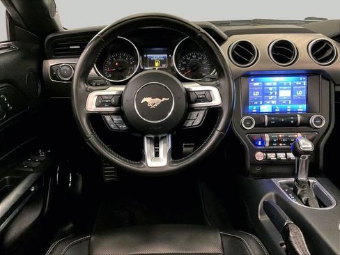 Used 2022 Ford Mustang Premium RWD image 5