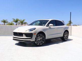 New 2026 Porsche Macan AWD/4WD video 1